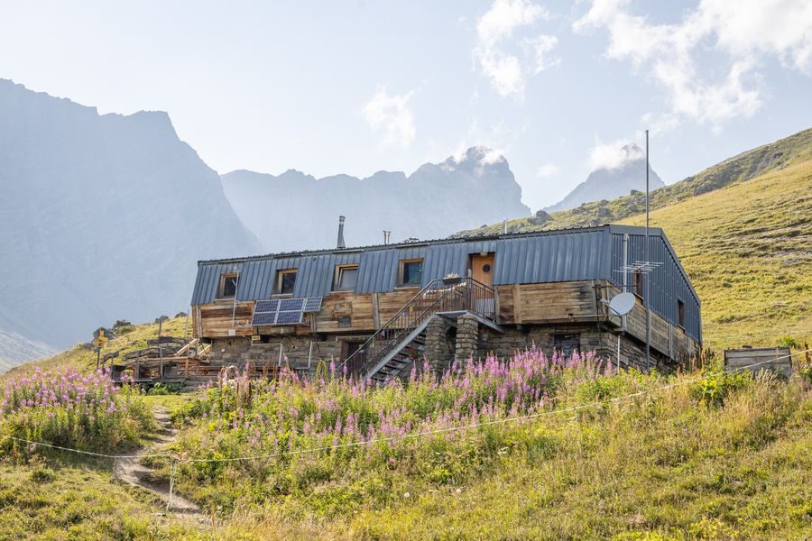 Le refuge des Aiguilles d'Arves - Hiking itinerary