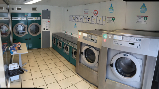 Carrefour Montagne Laundromat