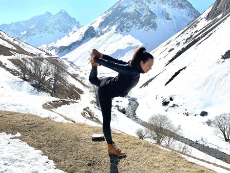 La montagne au printemps, yoga